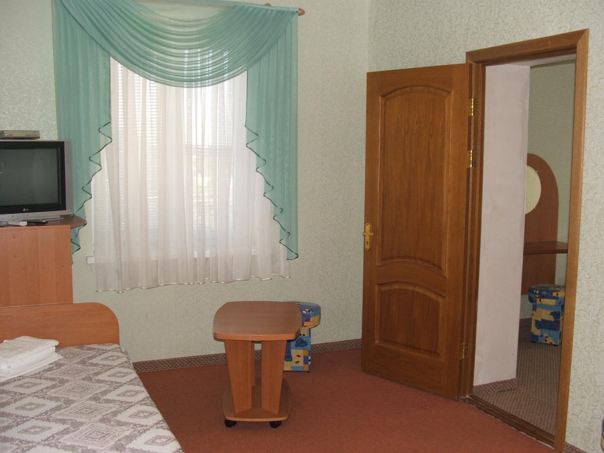 Citadella Hotel Skadovsʼk Esterno foto